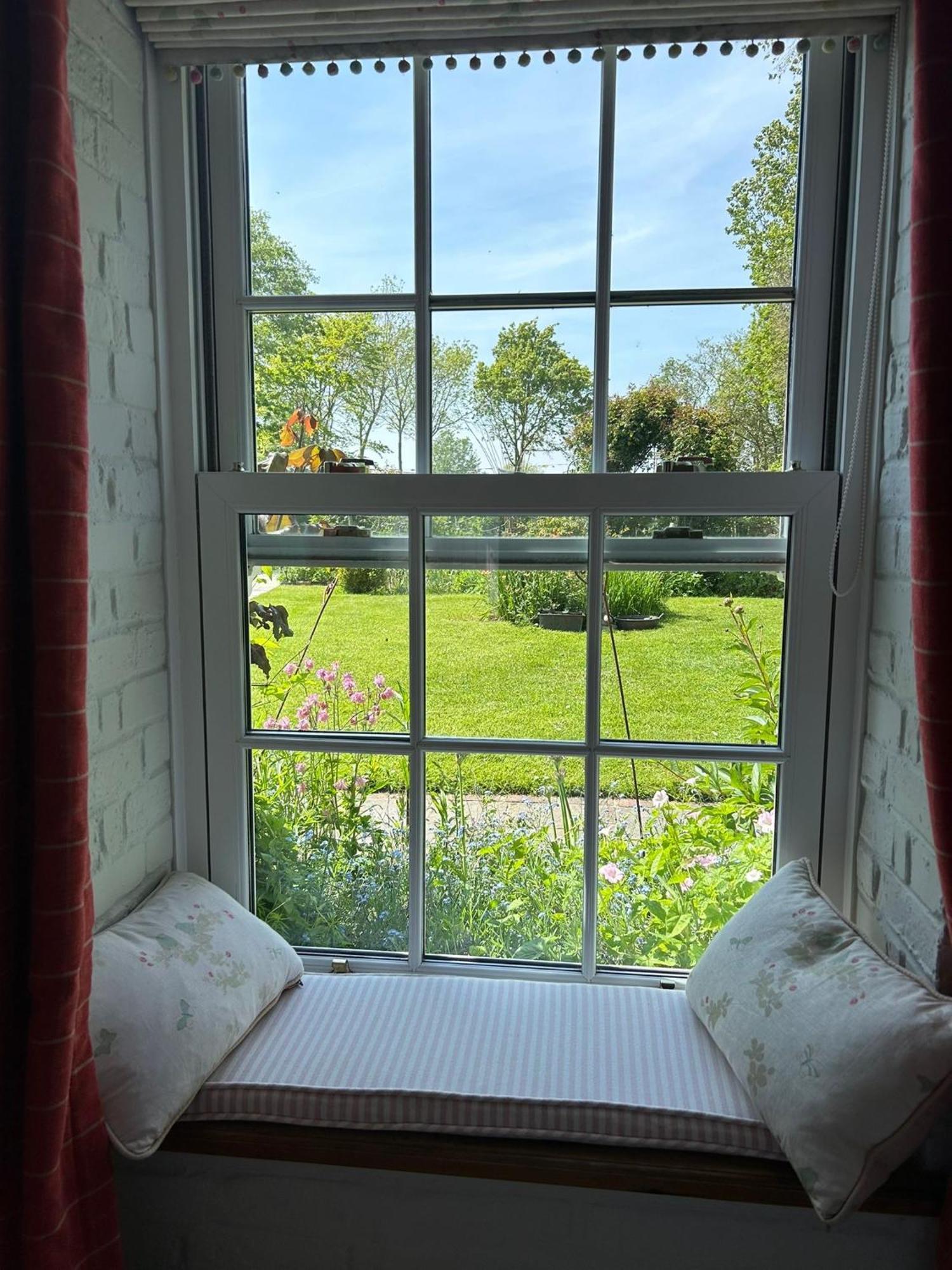 Cosy Cottage Ground Floor Bedroom Ensuite With Private Entrance Τσίτσεστερ Εξωτερικό φωτογραφία